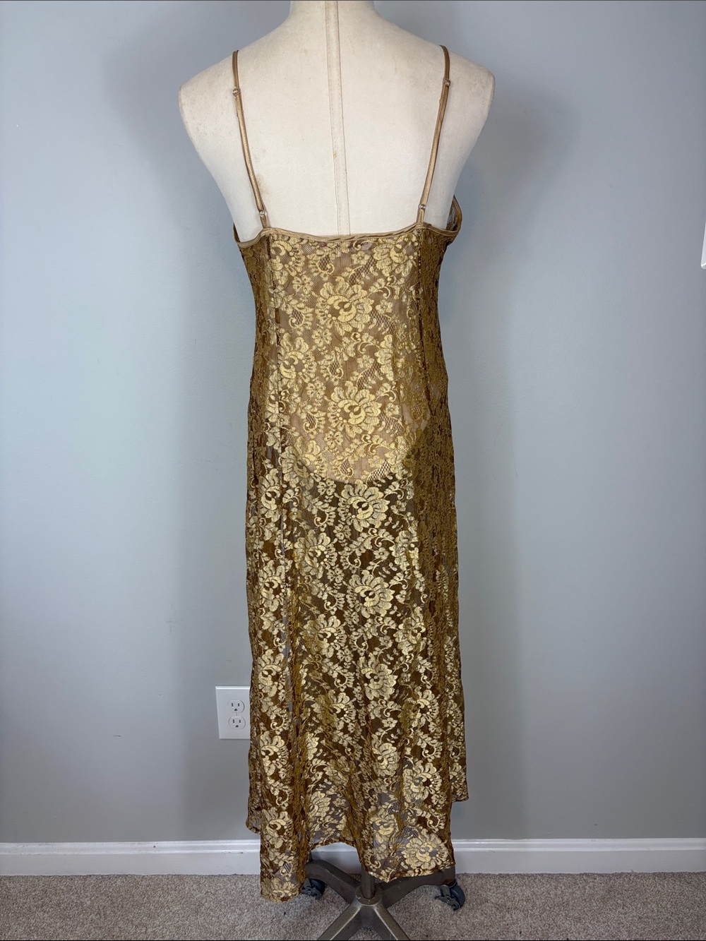 Vtg Y2K Victoria’s Secret Gold Lace Maxi Gown Slip Dress Sz M Y2K - Picture 9 of 11